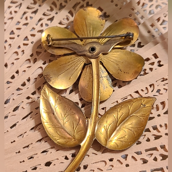 Vintage Flower Brooch - Picture 6 of 10